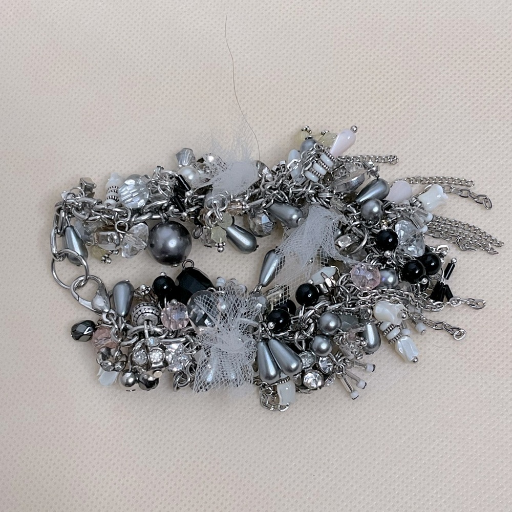 Handmade bracelet with charms, silver & white, SO cute!